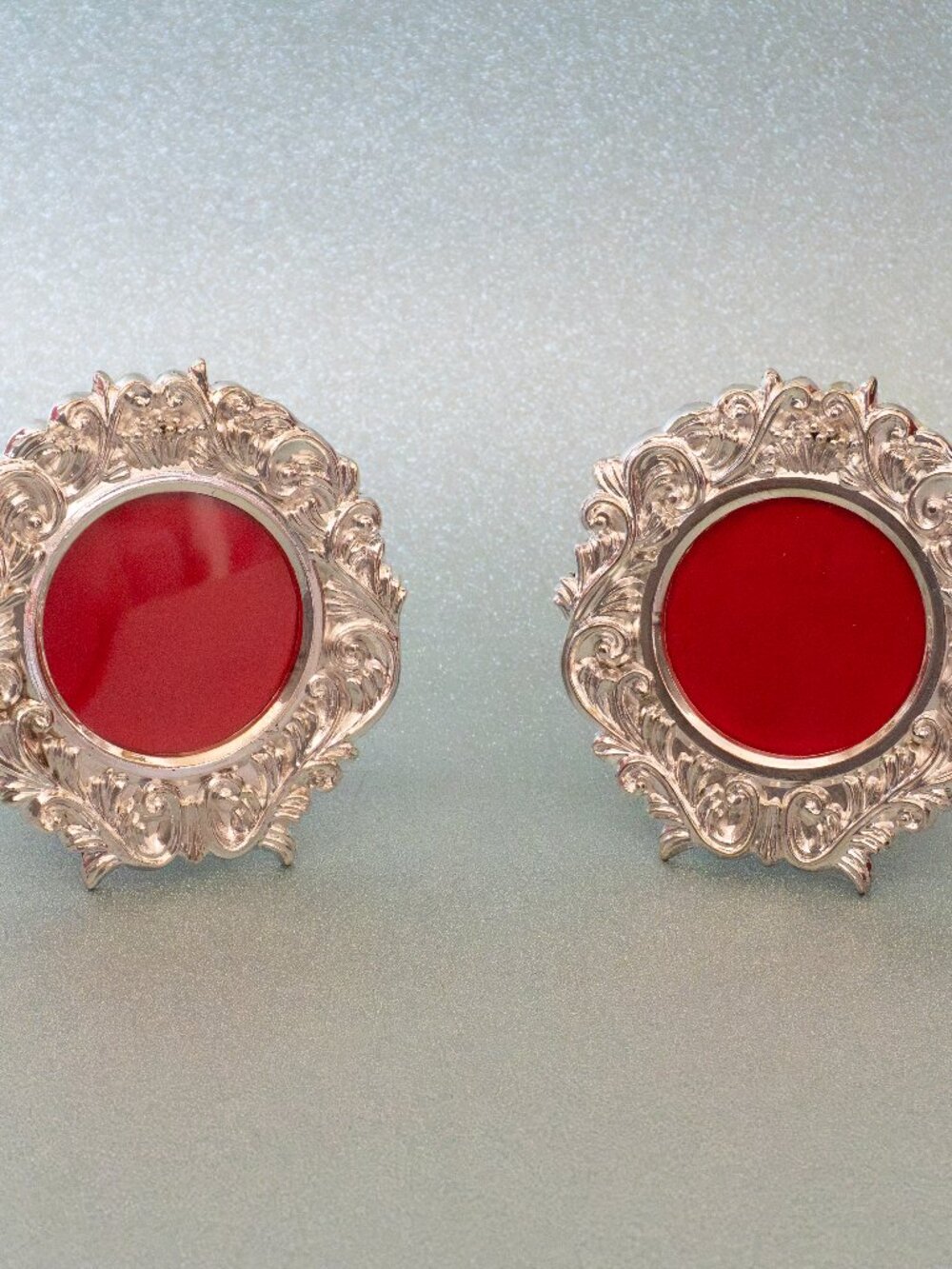 Vintage Lillian Vernon Ornate Silver Tone Mini Photo Frames  2" Round Set of 2